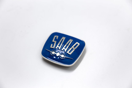 saab emblem for front grill for saab 95 and 96 saab emblems and badges