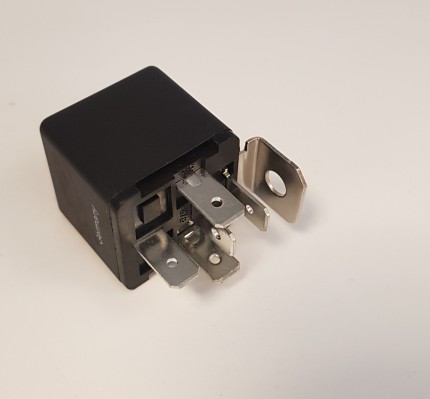 Relé de la bomba de combustible - saab 9.3 NG Relés