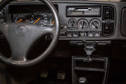 Soporte de teléfono para Saab 900 Vertical Interior saab